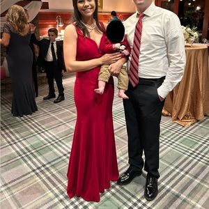 Red Lulu’s Aperitif Sleeveless Maxi Dress